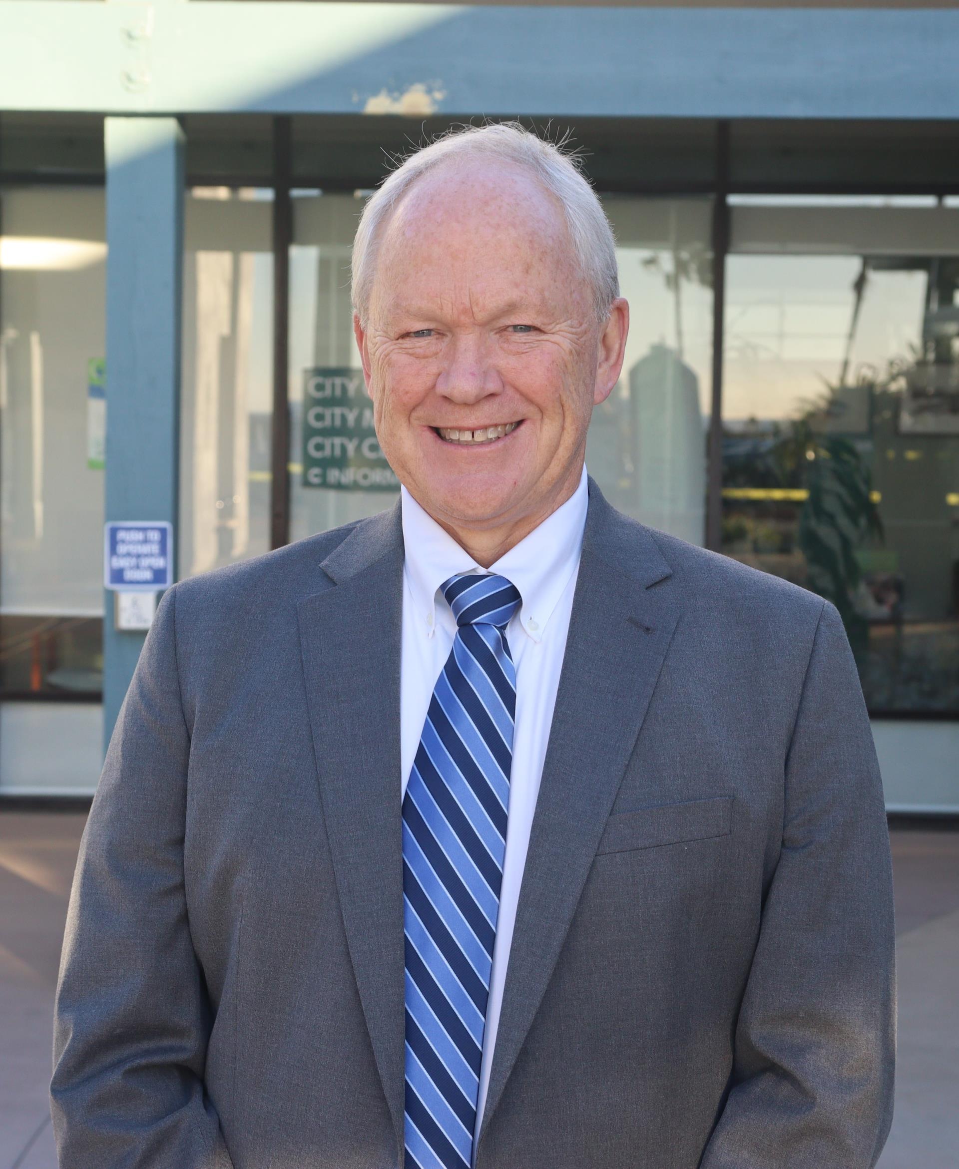 Photo of Councilmember Bruce Ehlers